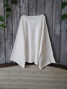 White Bell Sleeve Knit Sweater Drop Shoulder Boxy OS